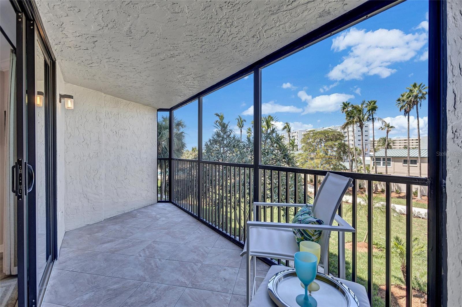 5880 MIDNIGHT PASS RD #306