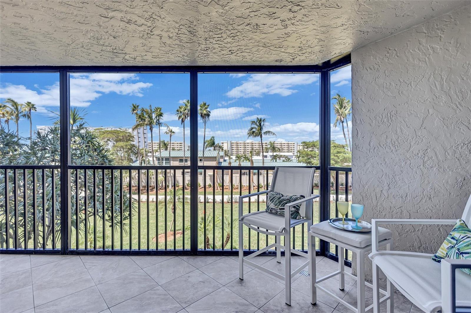 5880 MIDNIGHT PASS RD #306