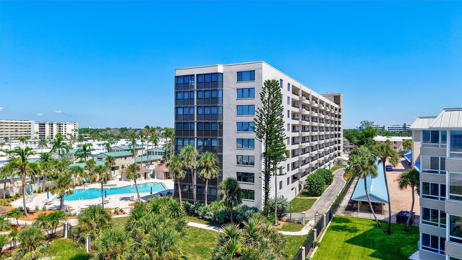 5880 MIDNIGHT PASS RD #306