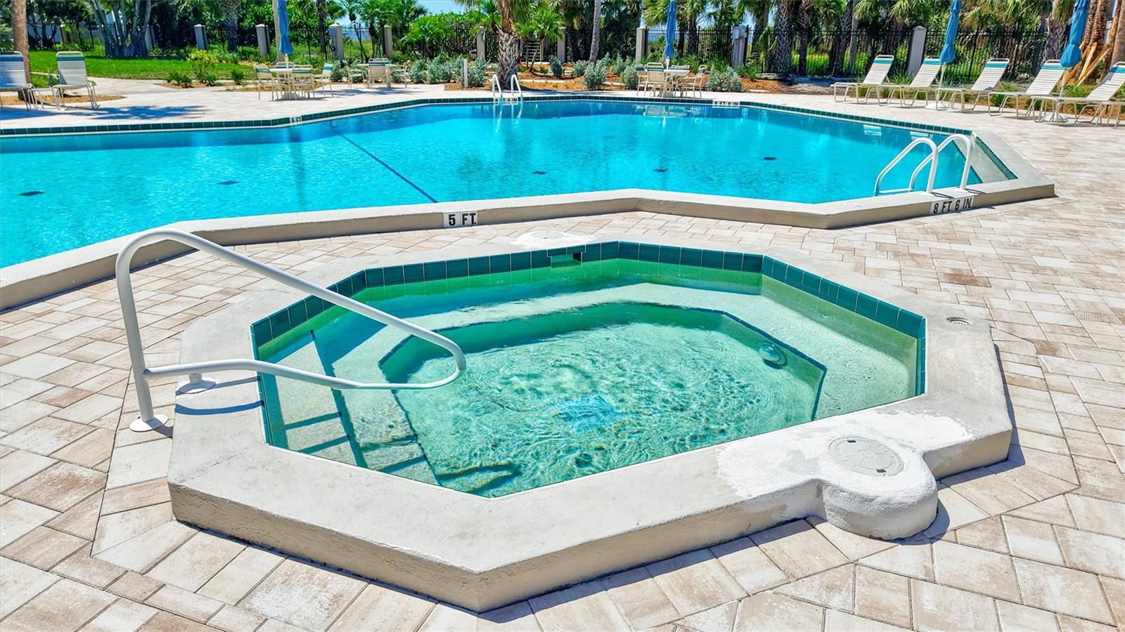 5880 MIDNIGHT PASS RD #306