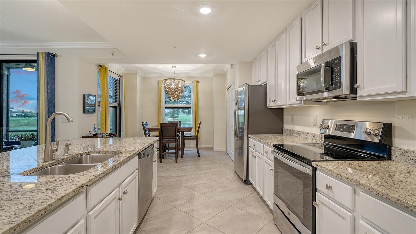 5710 PALMER CIR #103