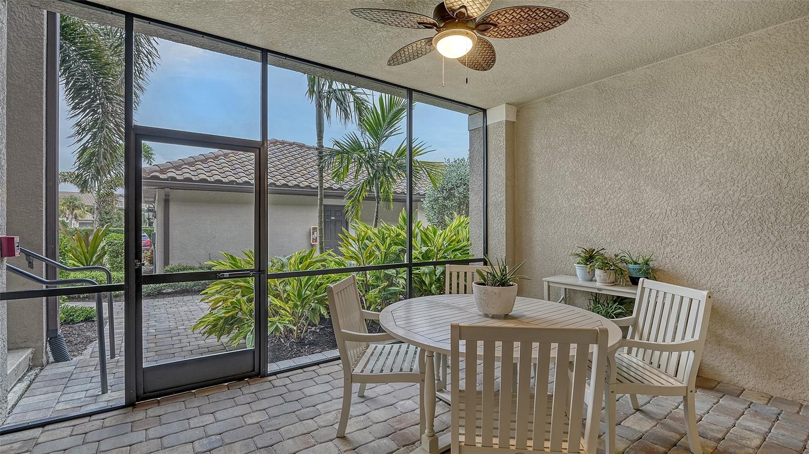 5710 PALMER CIR #103