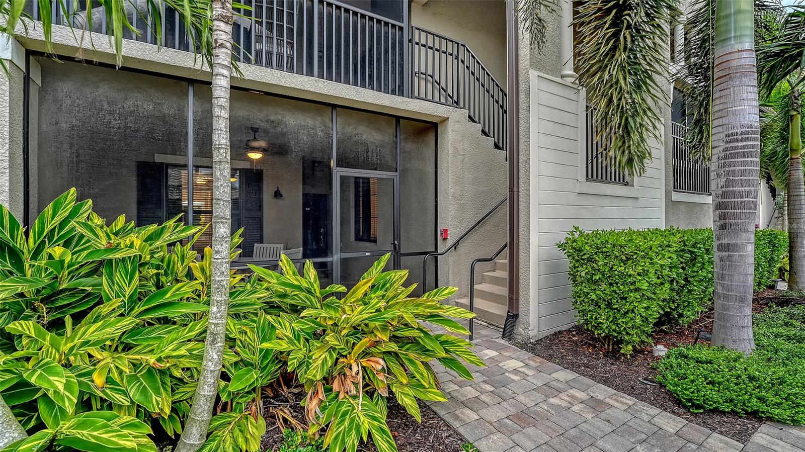 5710 PALMER CIR #103