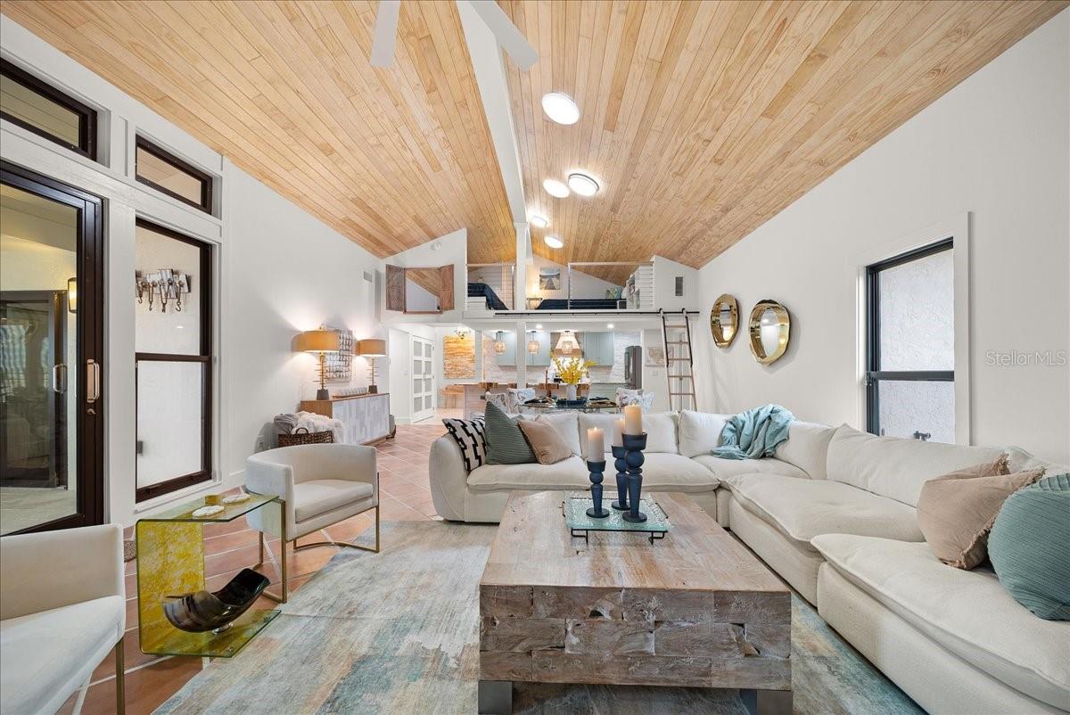 718 GOLDEN BEACH BLVD #1