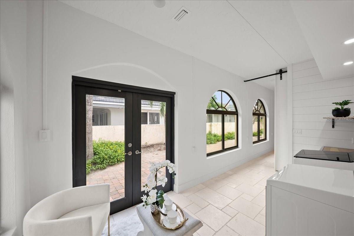 718 GOLDEN BEACH BLVD #1