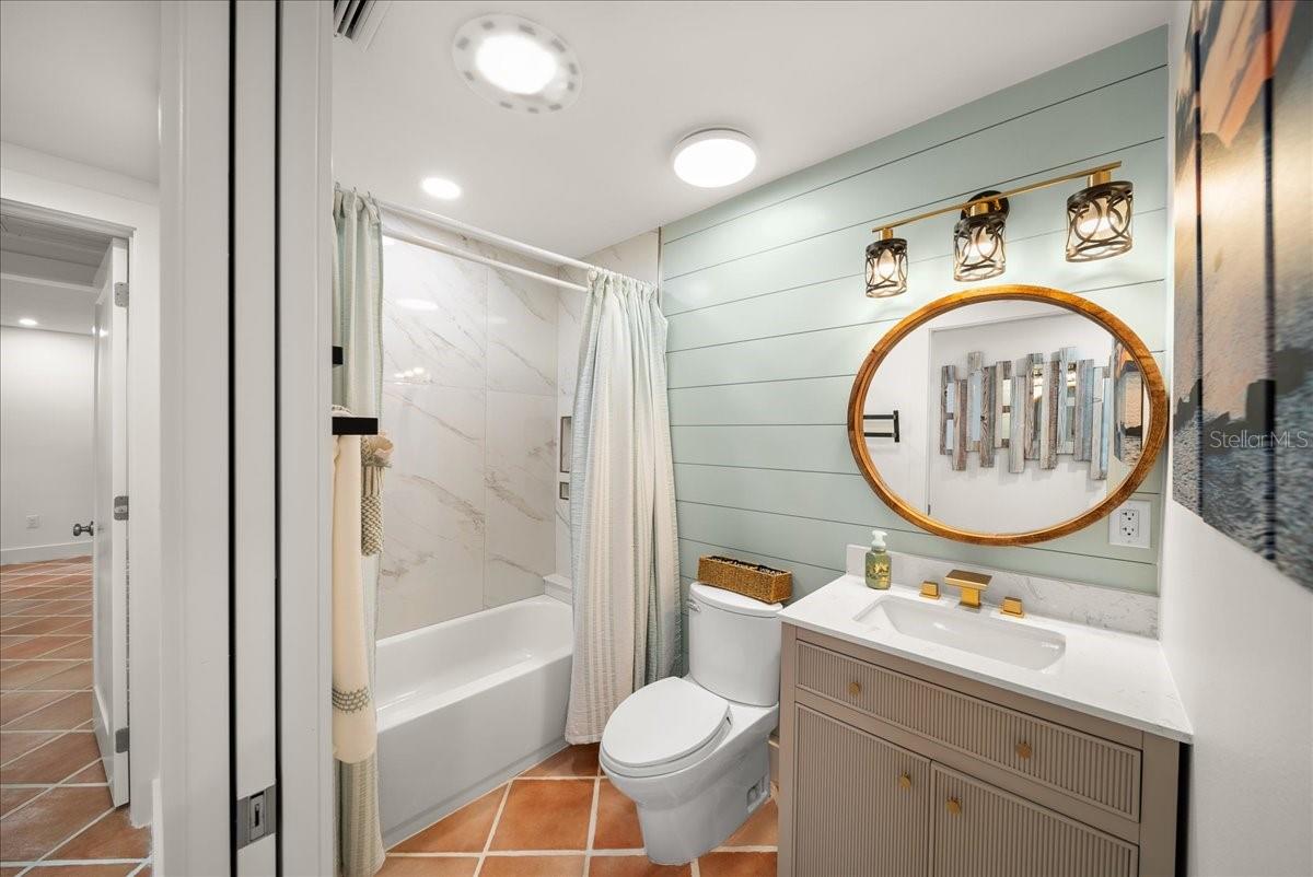 718 GOLDEN BEACH BLVD #1