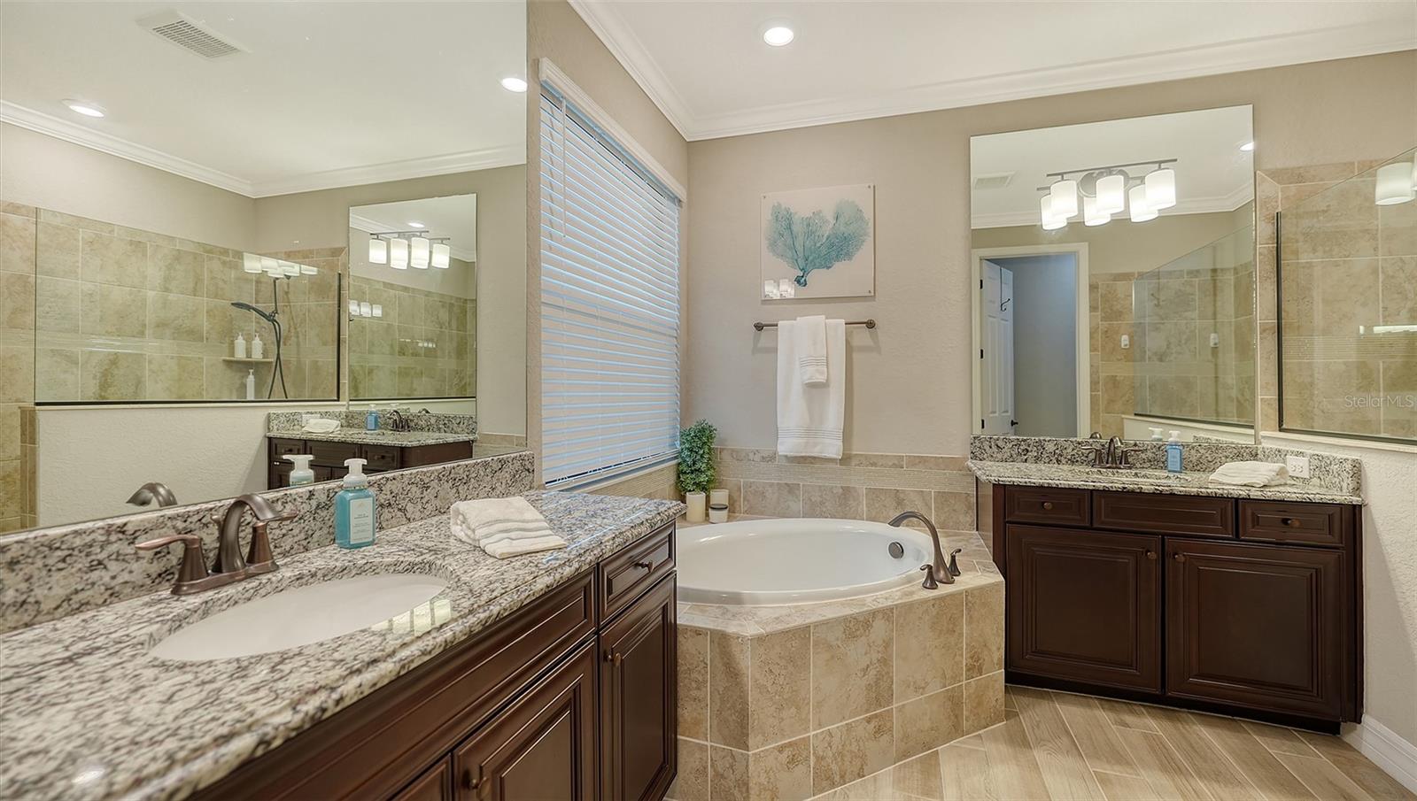 17609 HICKOK BELT LOOP