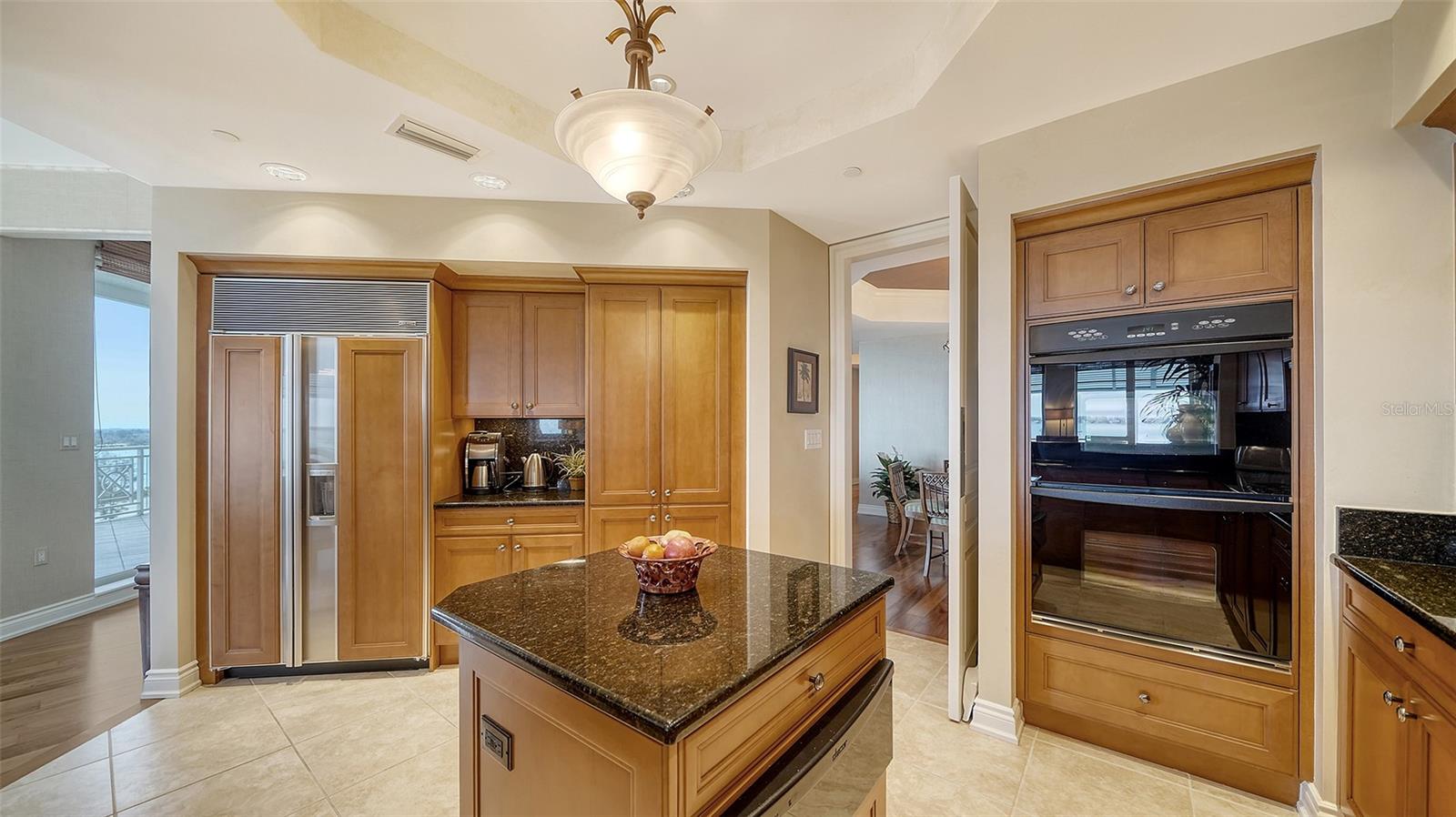 2050 BENJAMIN FRANKLIN DR #A1001