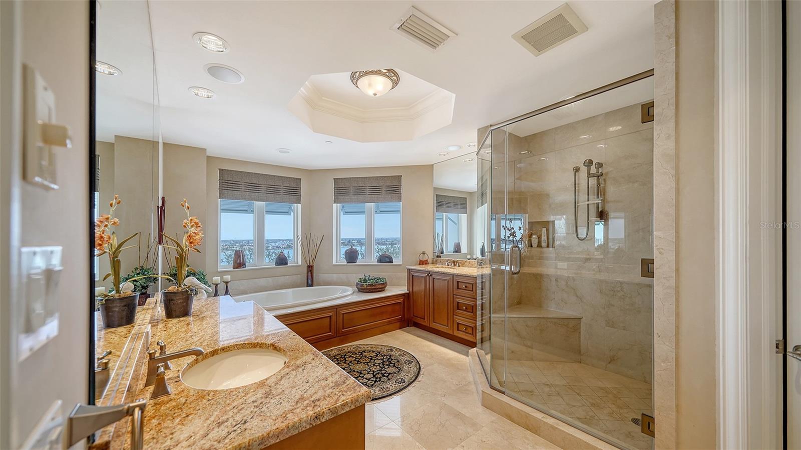 2050 BENJAMIN FRANKLIN DR #A1001