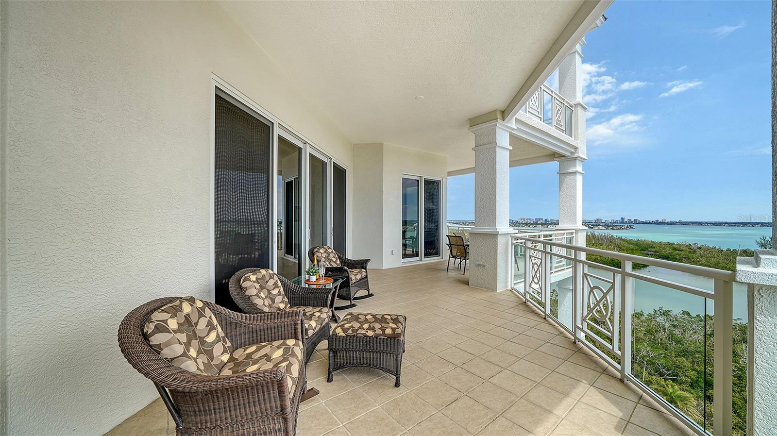 2050 BENJAMIN FRANKLIN DR #A1001