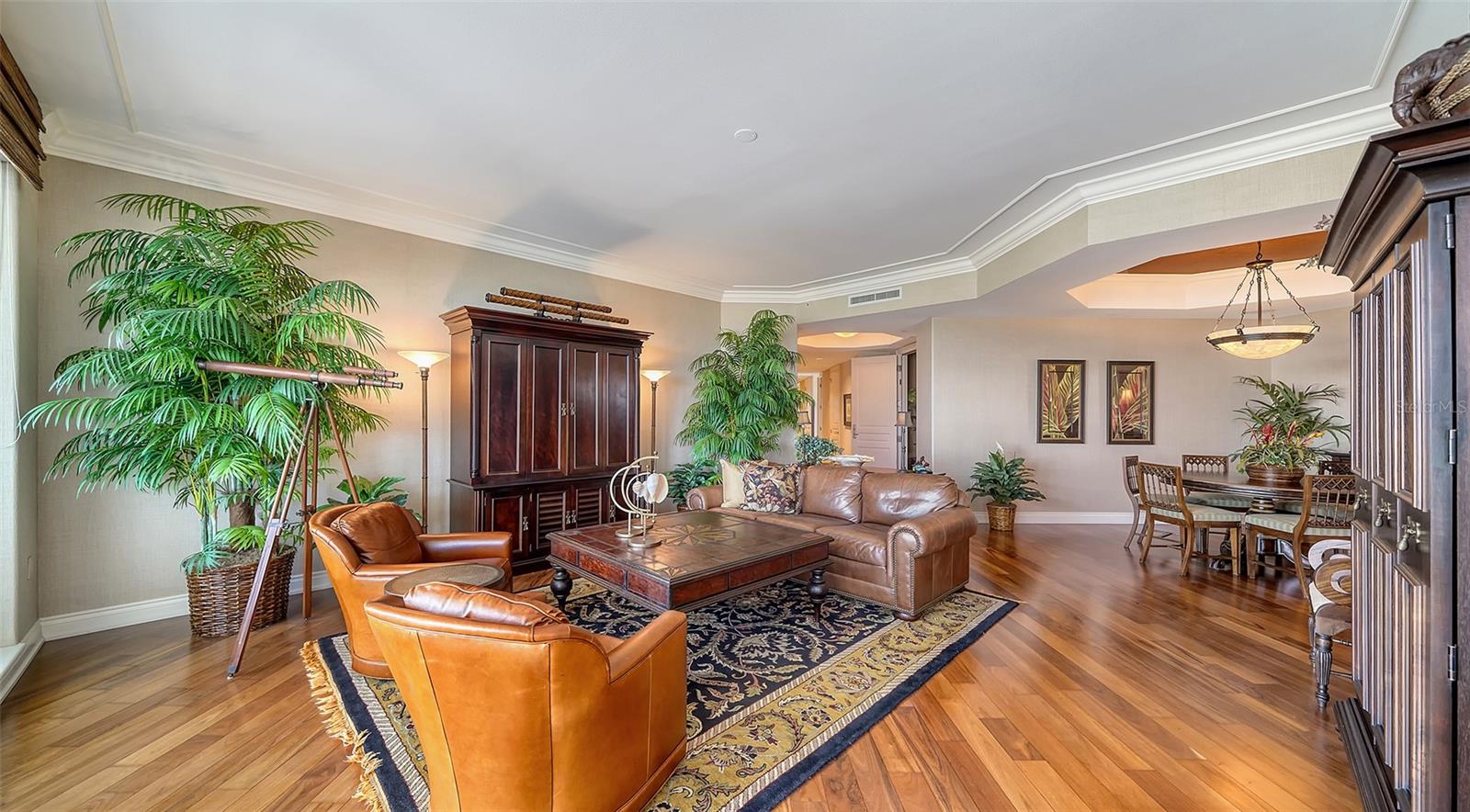 2050 BENJAMIN FRANKLIN DR #A1001