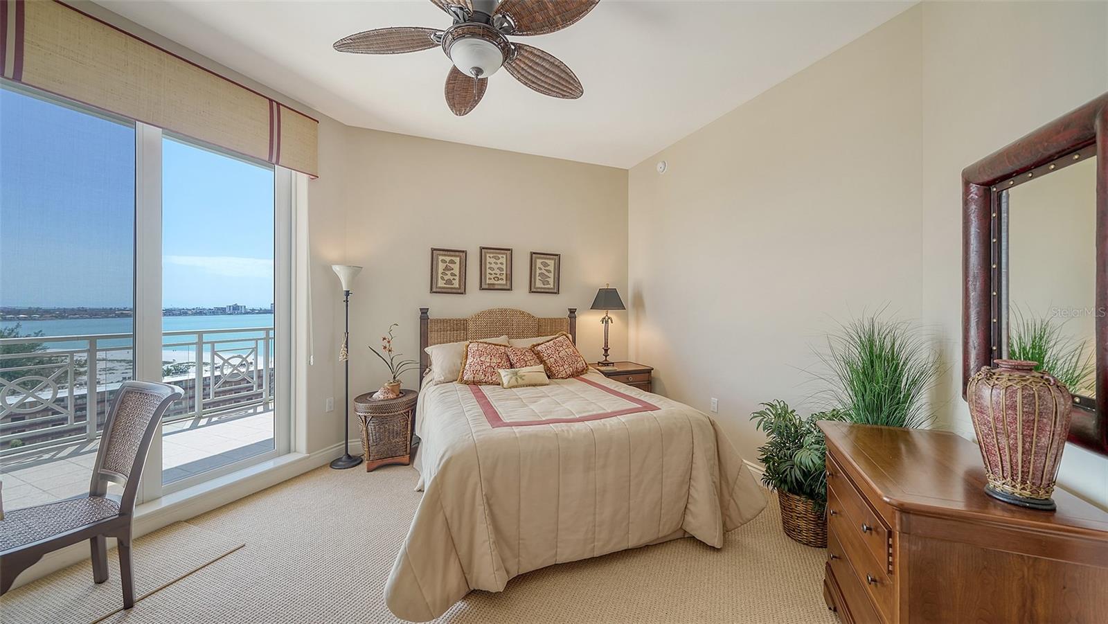 2050 BENJAMIN FRANKLIN DR #A1001