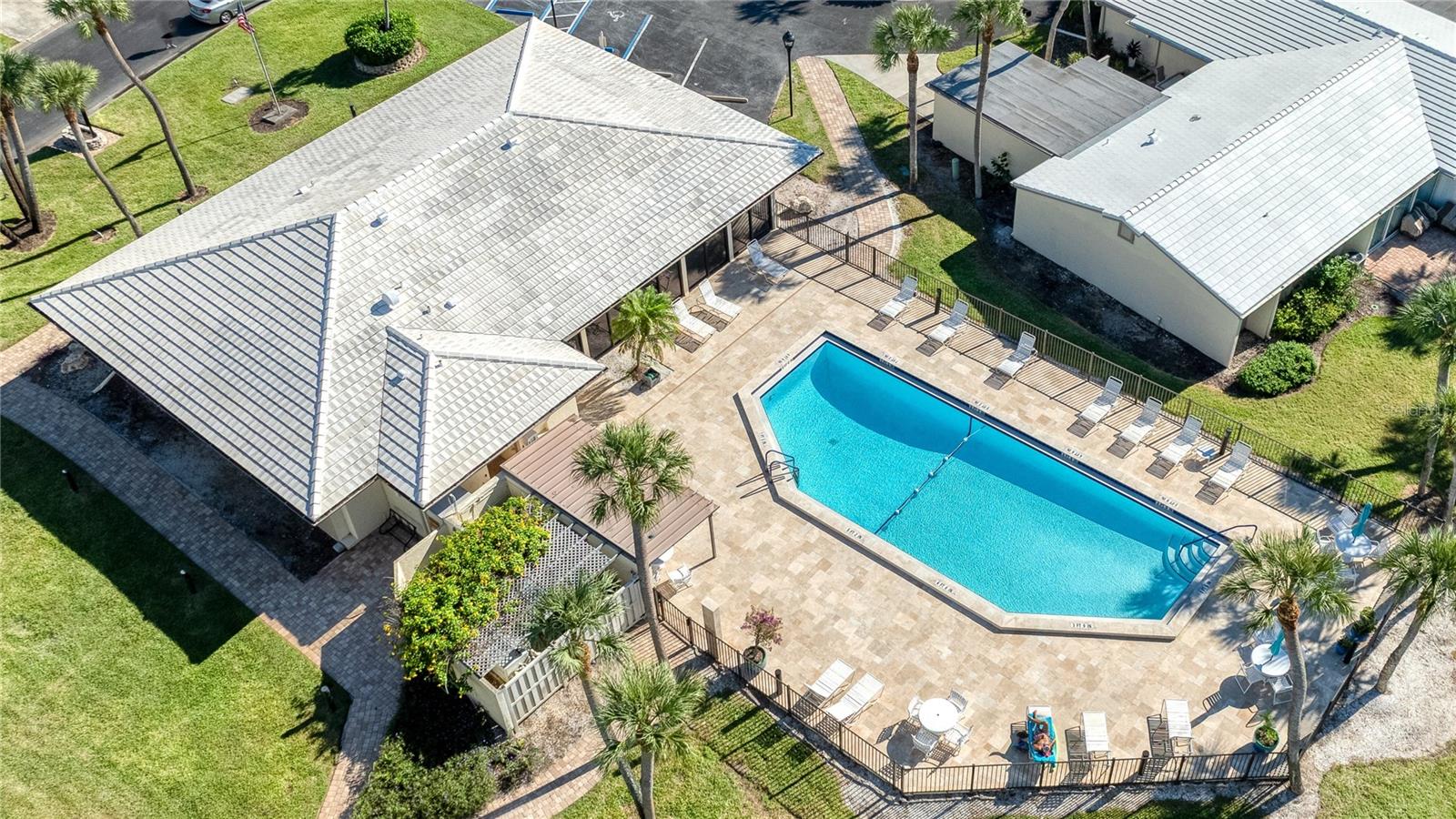 20 WHISPERING SANDS DR #1205