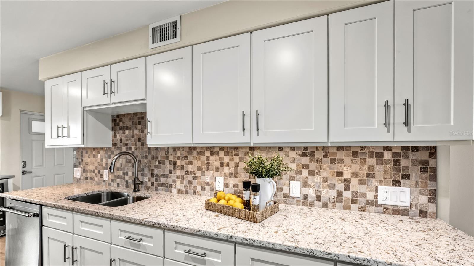 20 WHISPERING SANDS DR #1205