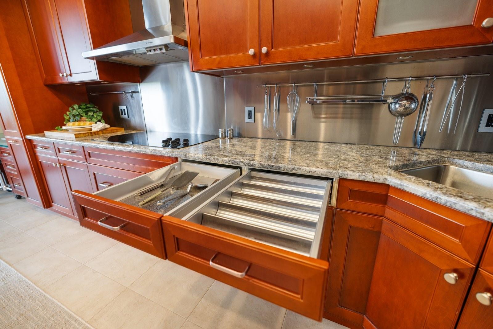 415 L AMBIANCE DR #C403