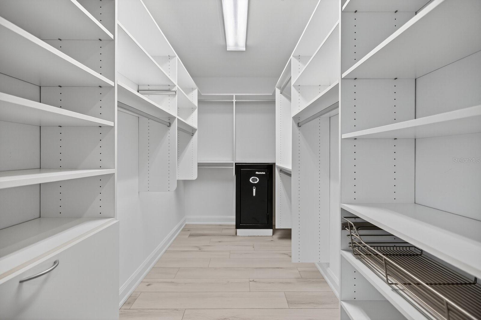 415 L AMBIANCE DR #C403