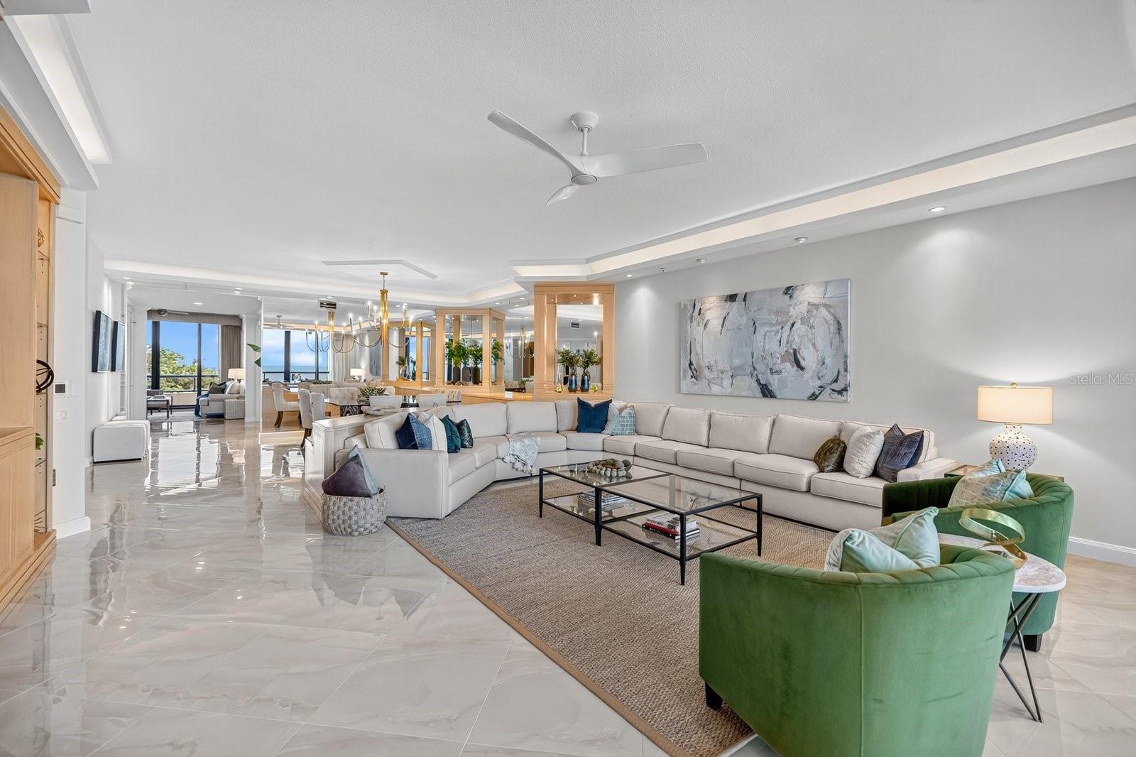 415 L AMBIANCE DR #C403