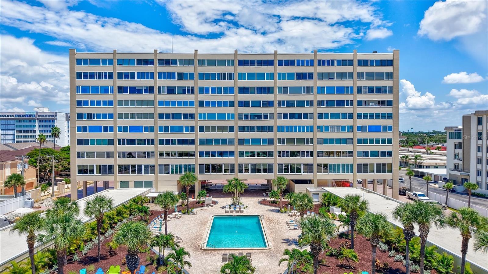 6140 MIDNIGHT PASS RD #902