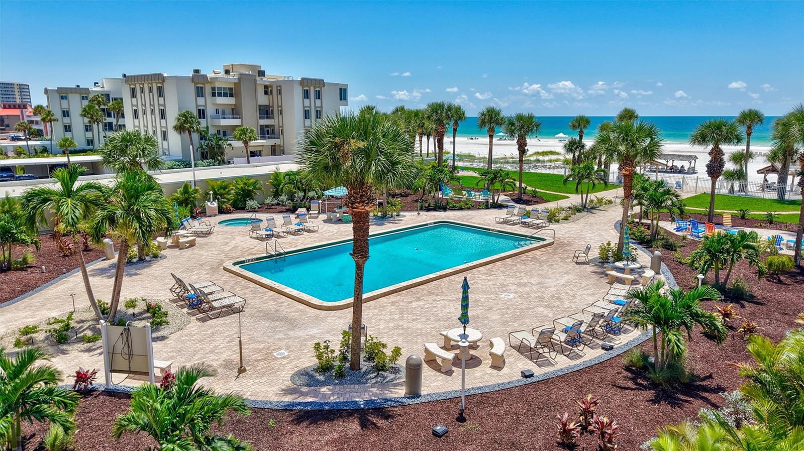 6140 MIDNIGHT PASS RD #902