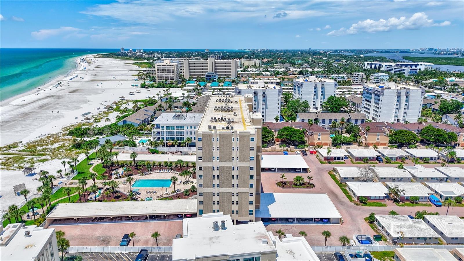 6140 MIDNIGHT PASS RD #902