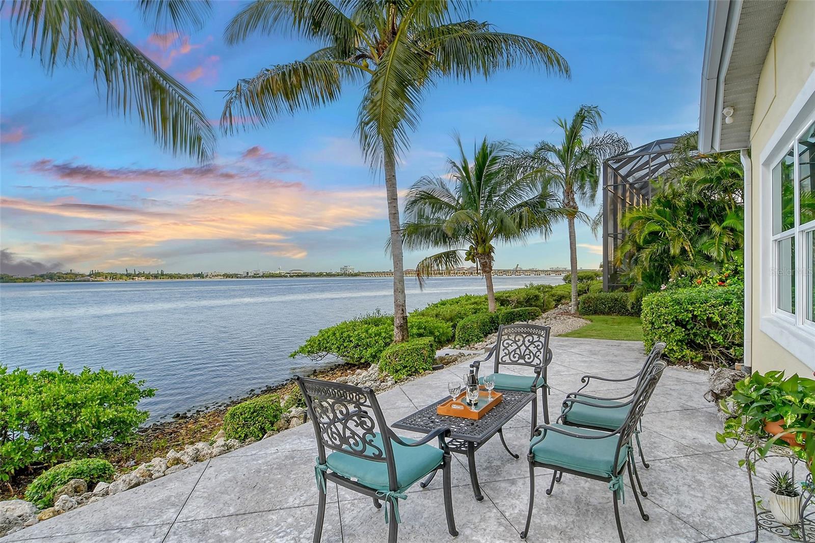 811 RIVIERA DUNES WAY