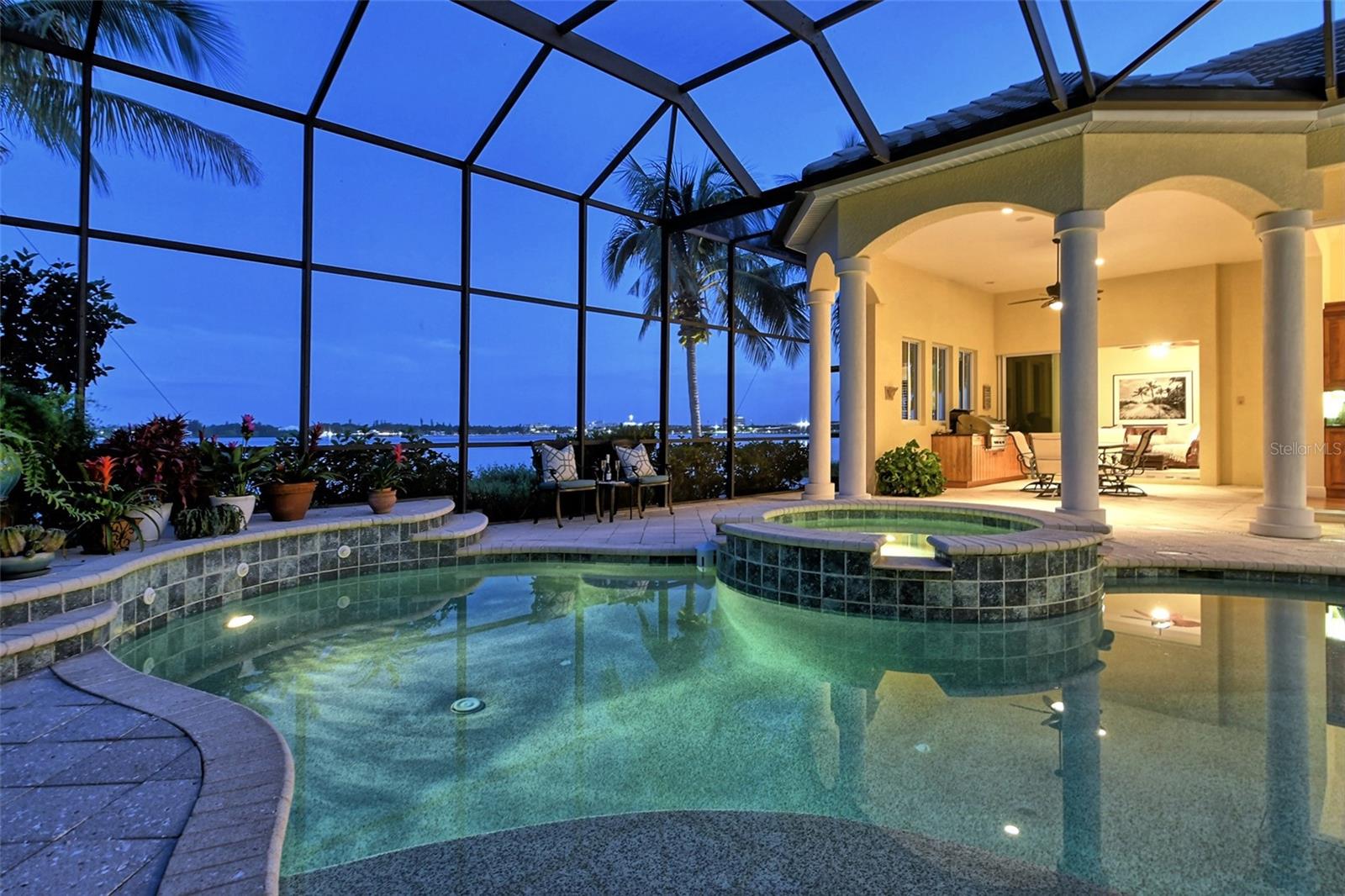 811 RIVIERA DUNES WAY