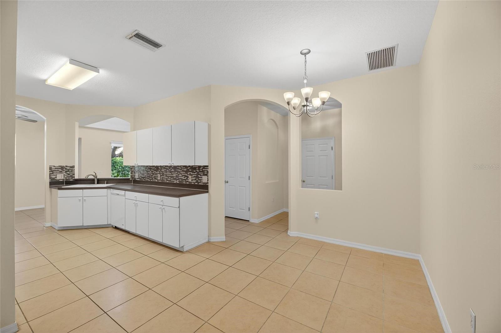 6418 ROSEFINCH CT #103