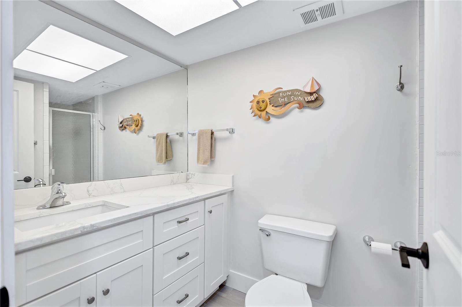 185 VISTA HERMOSA CIRCLE