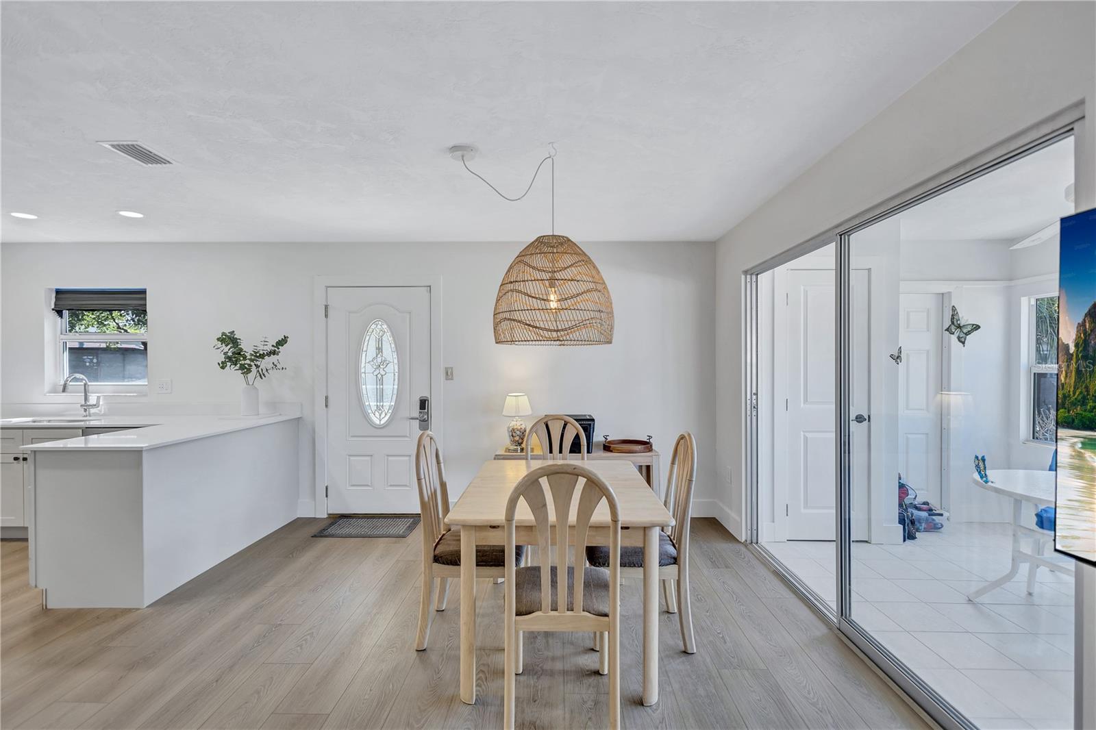 185 VISTA HERMOSA CIRCLE