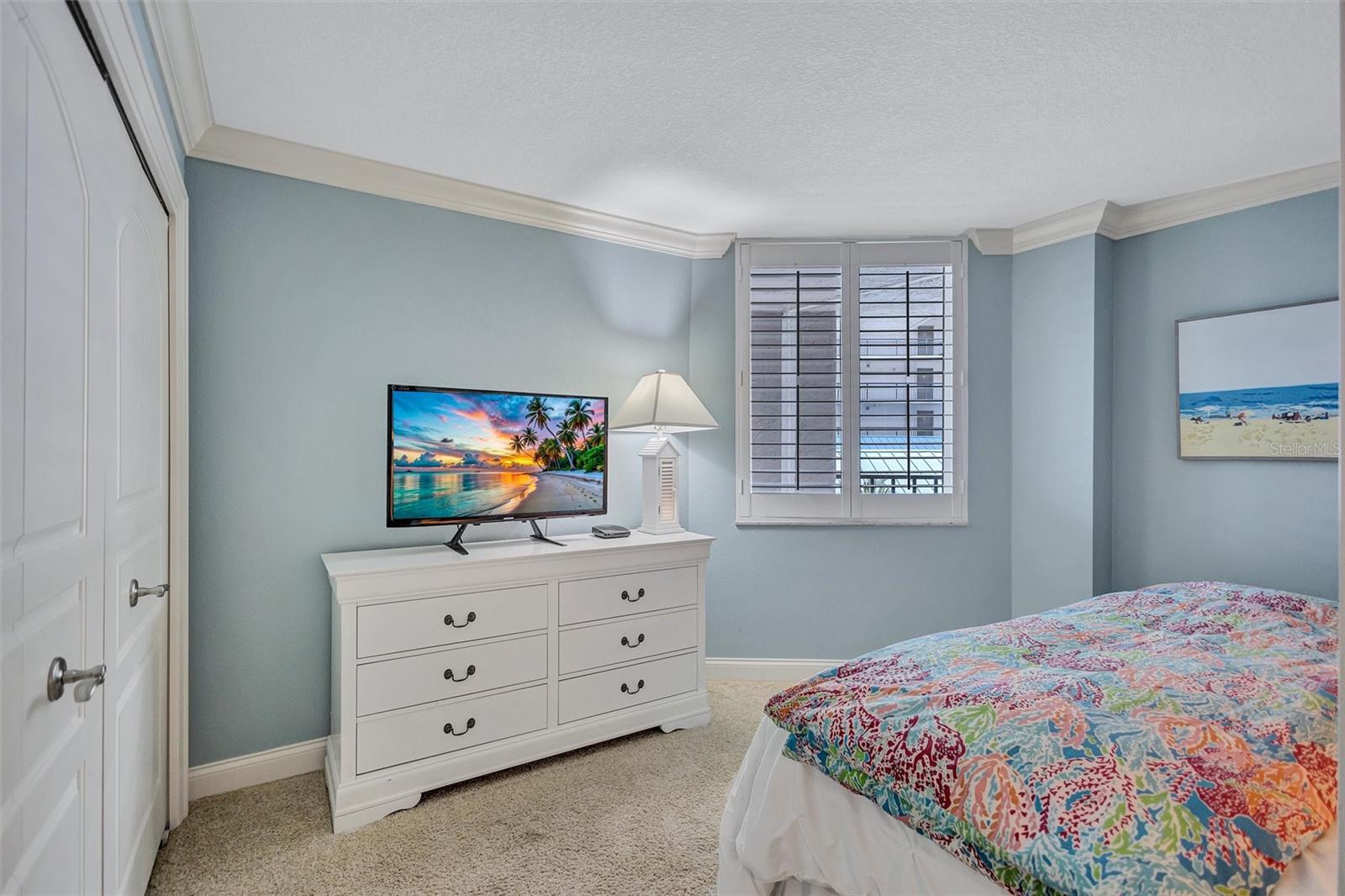 5880 MIDNIGHT PASS RD #206