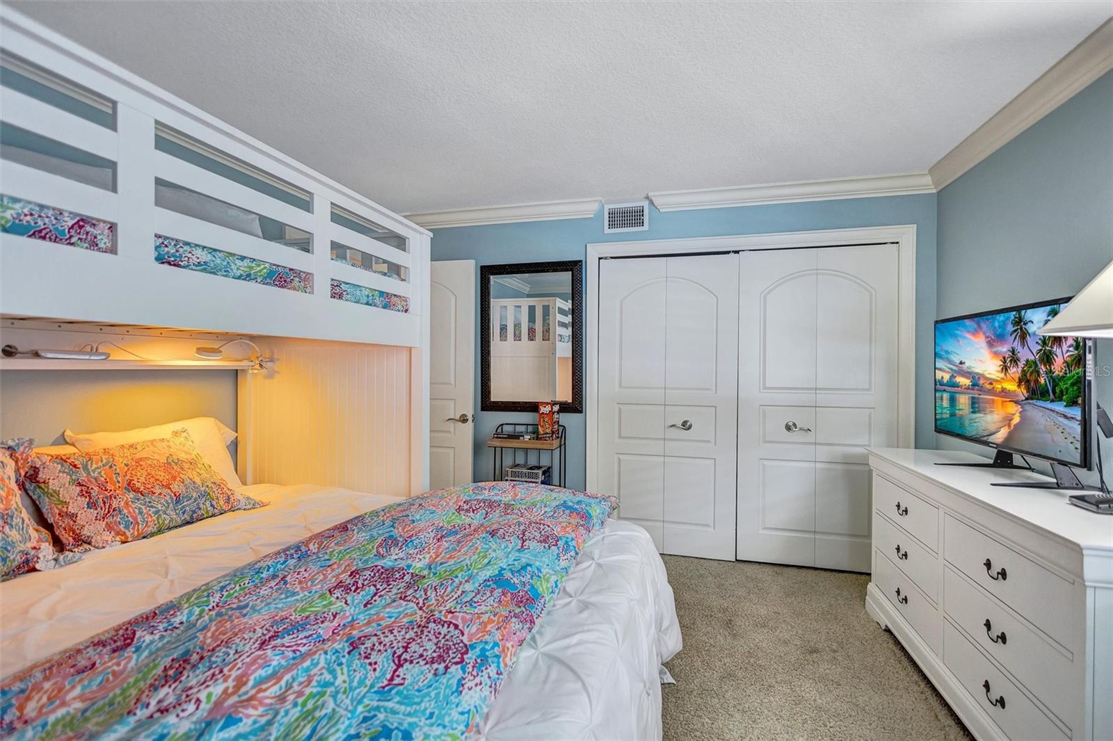 5880 MIDNIGHT PASS RD #206