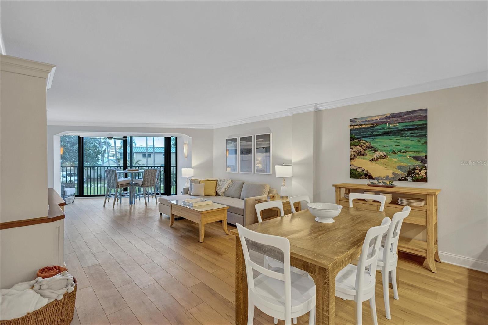 5880 MIDNIGHT PASS RD #206