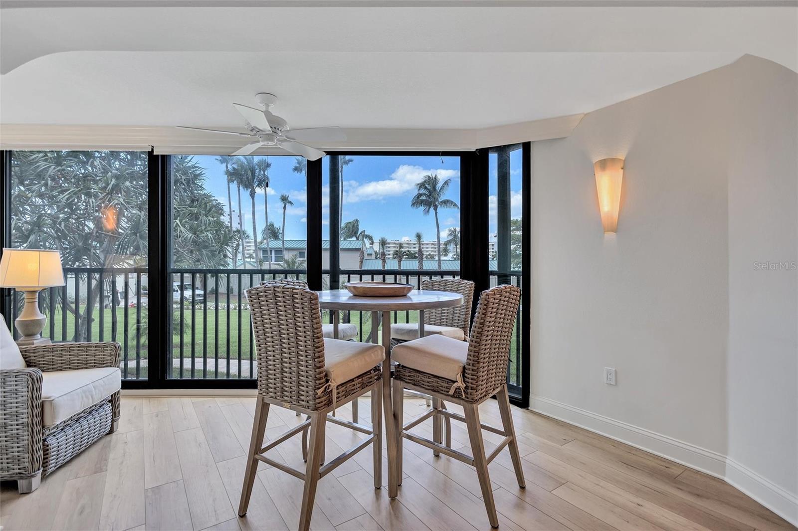 5880 MIDNIGHT PASS RD #206