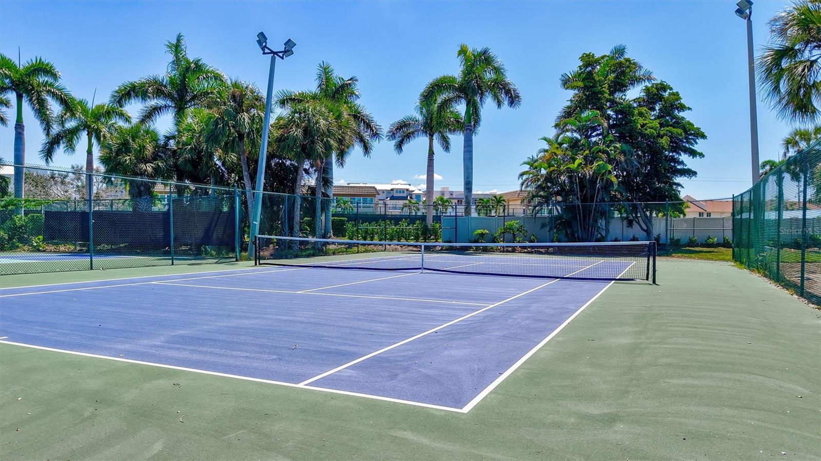 5880 MIDNIGHT PASS RD #206