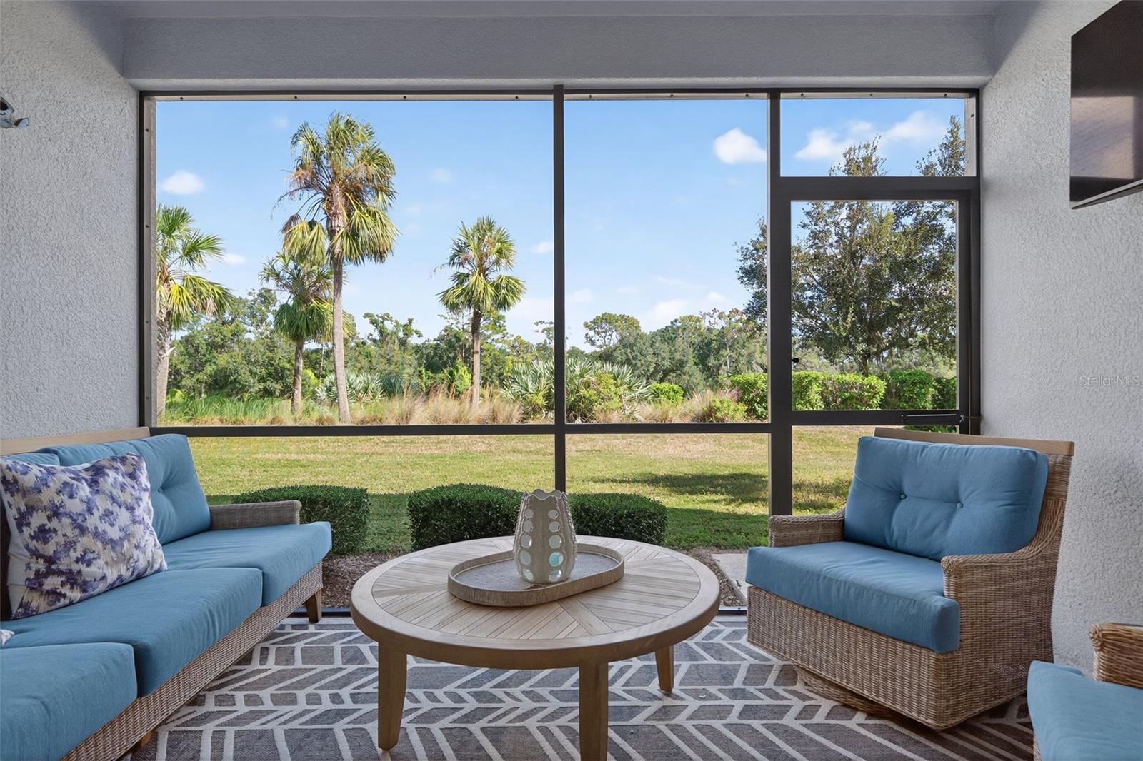 13816 MESSINA LOOP #104