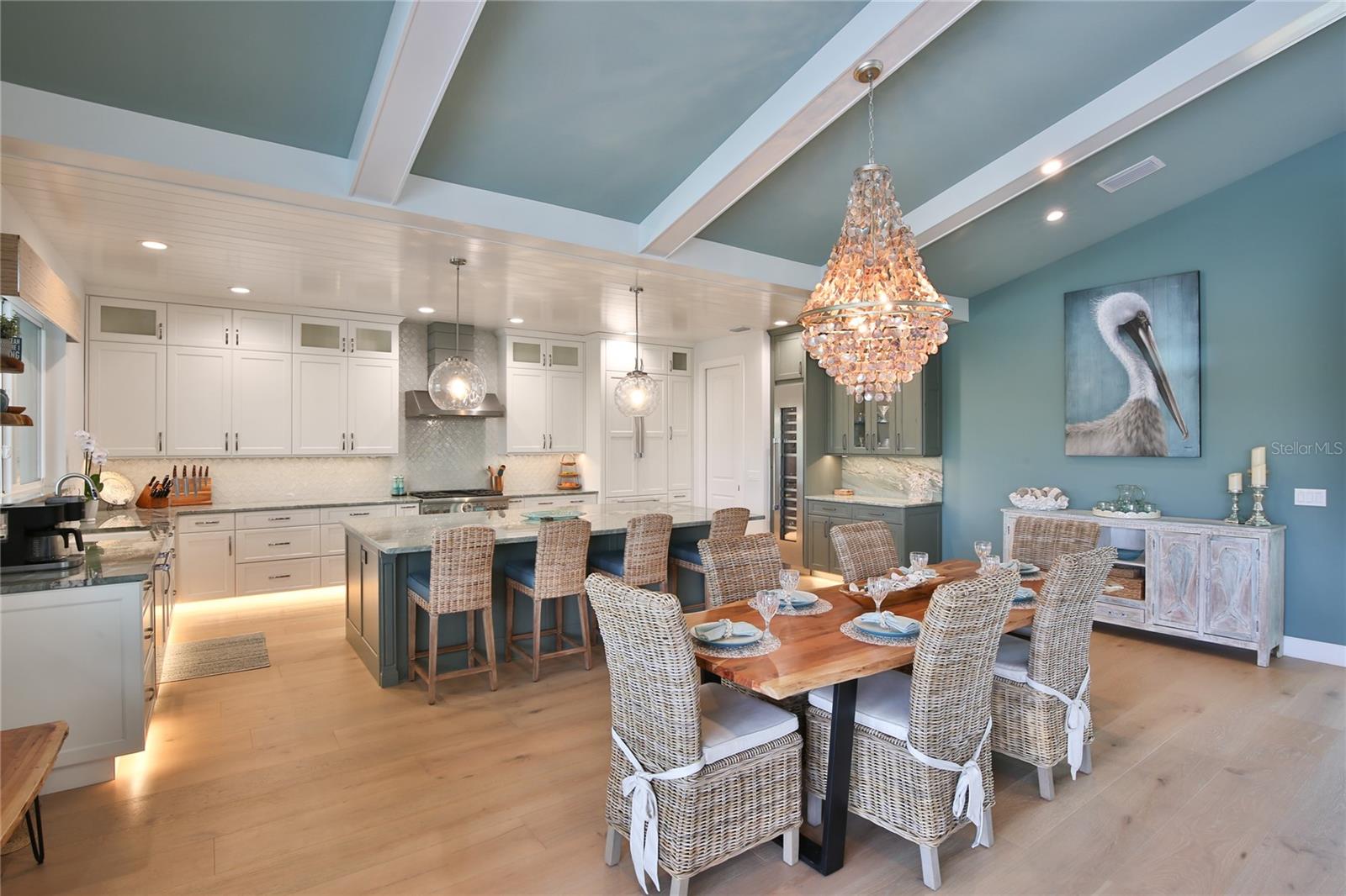 262 ISLAND CIR