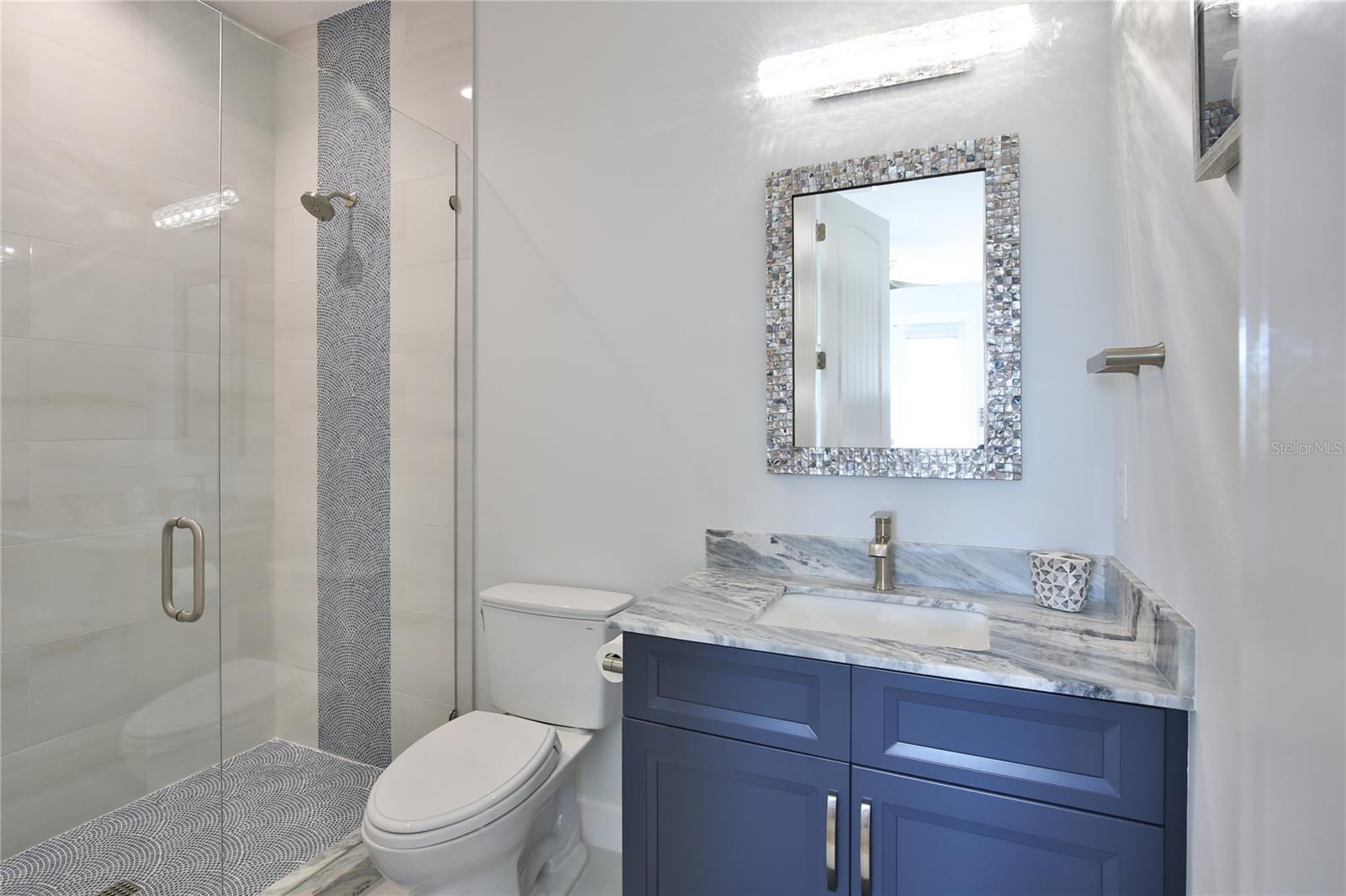 262 ISLAND CIR