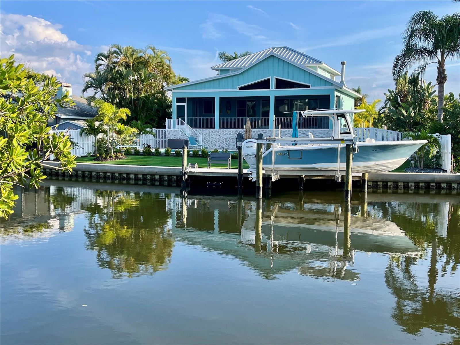 262 ISLAND CIR