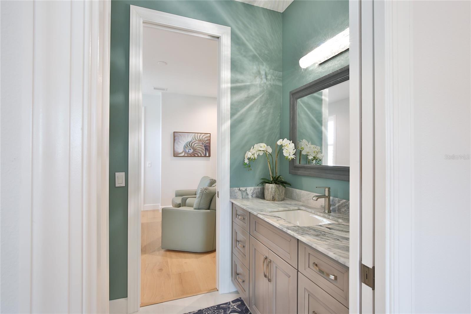 262 ISLAND CIR