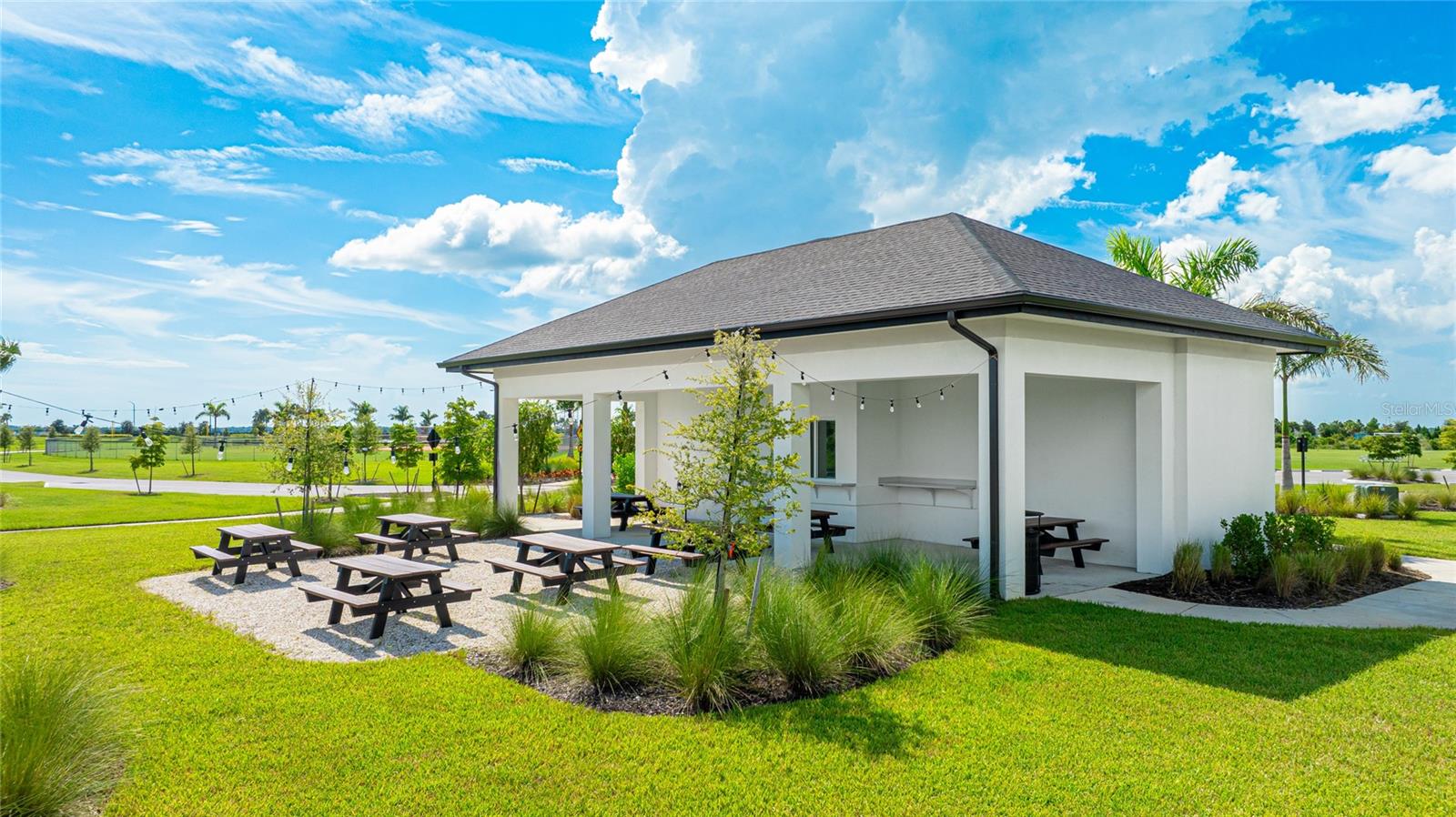 10073 MORNING MIST LN