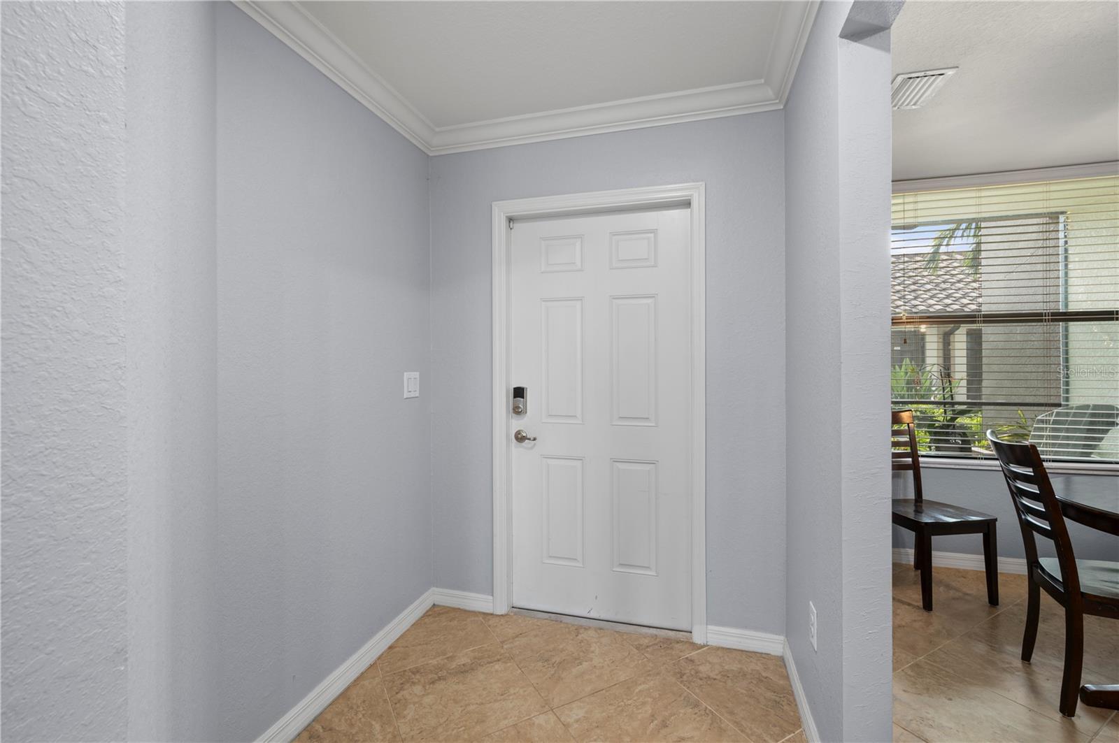 5517 PALMER CIR #106