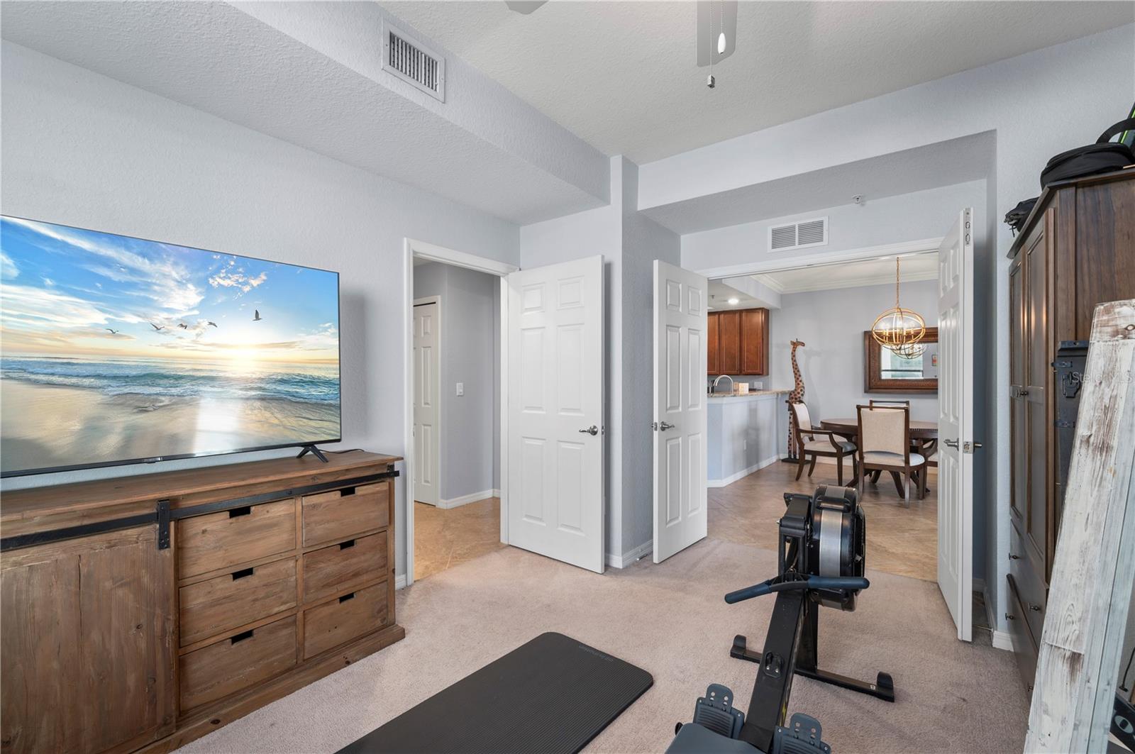 5517 PALMER CIR #106