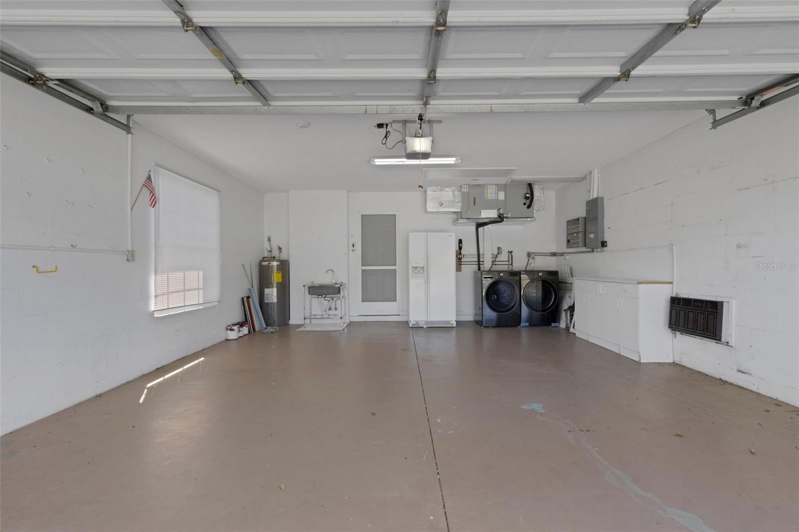 721 SPRING LAKES BLVD