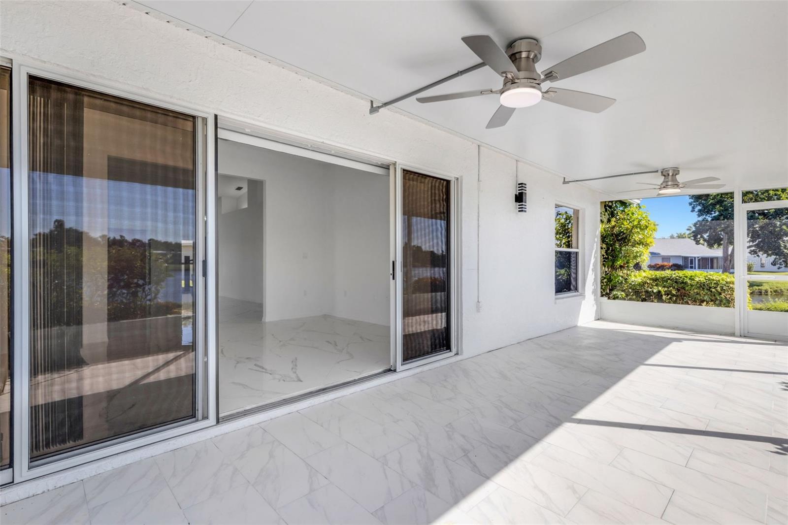 721 SPRING LAKES BLVD