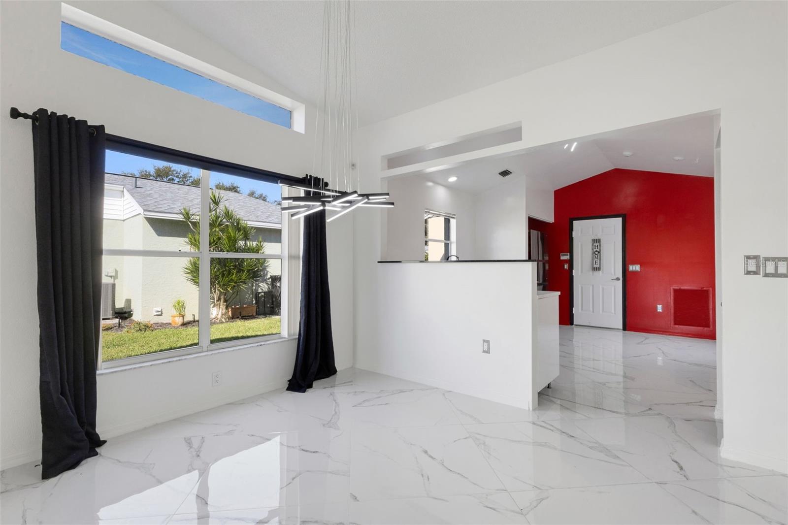 721 SPRING LAKES BLVD