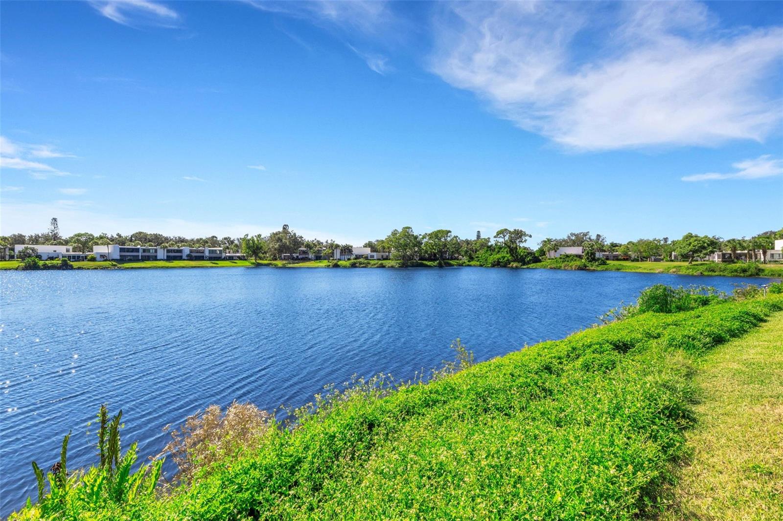 721 SPRING LAKES BLVD