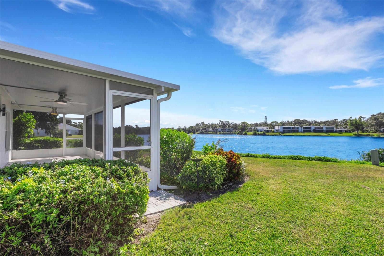 721 SPRING LAKES BLVD