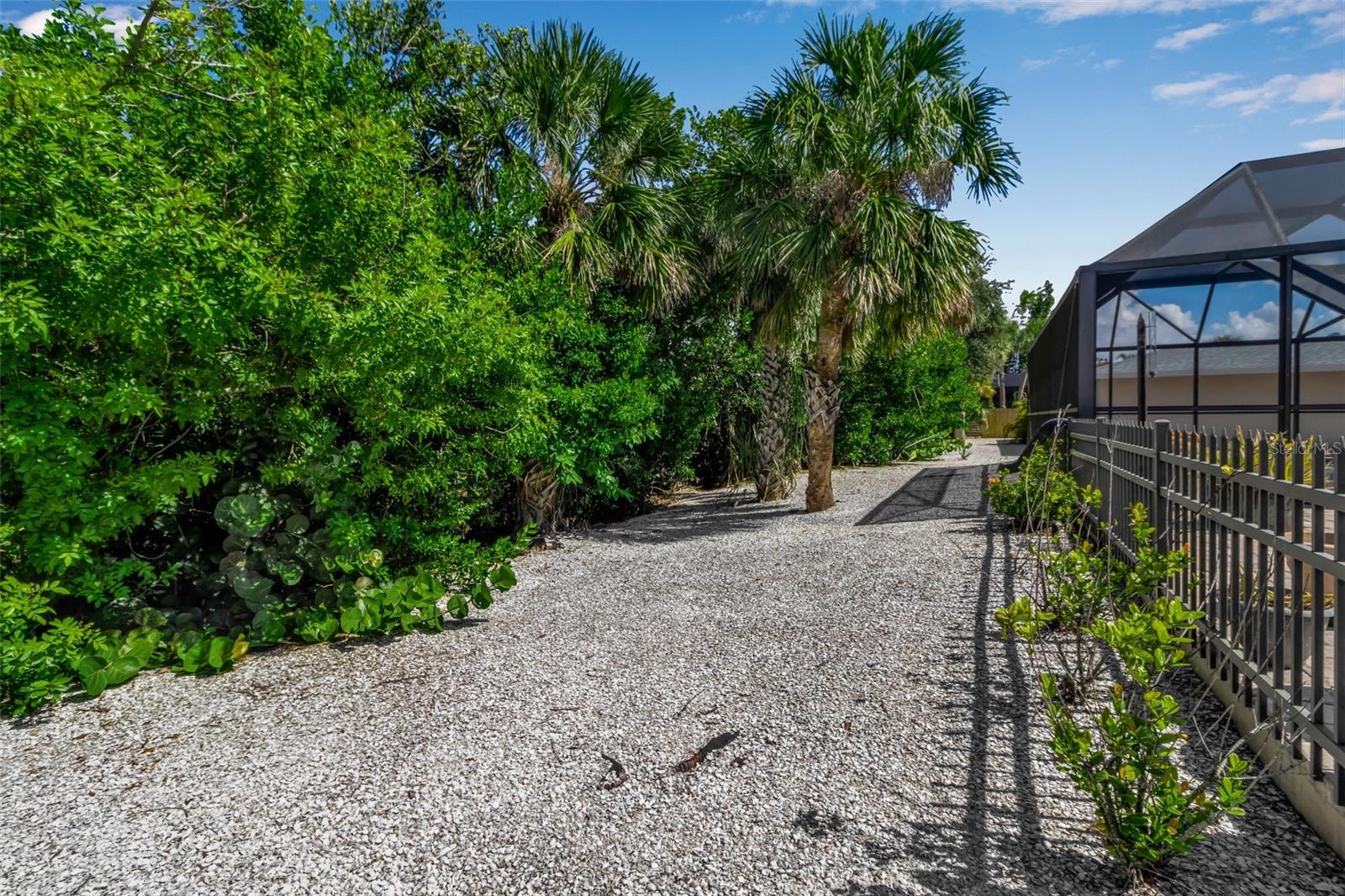 307 AVENIDA DE PARADISIO