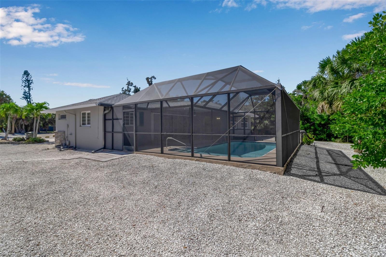 307 AVENIDA DE PARADISIO