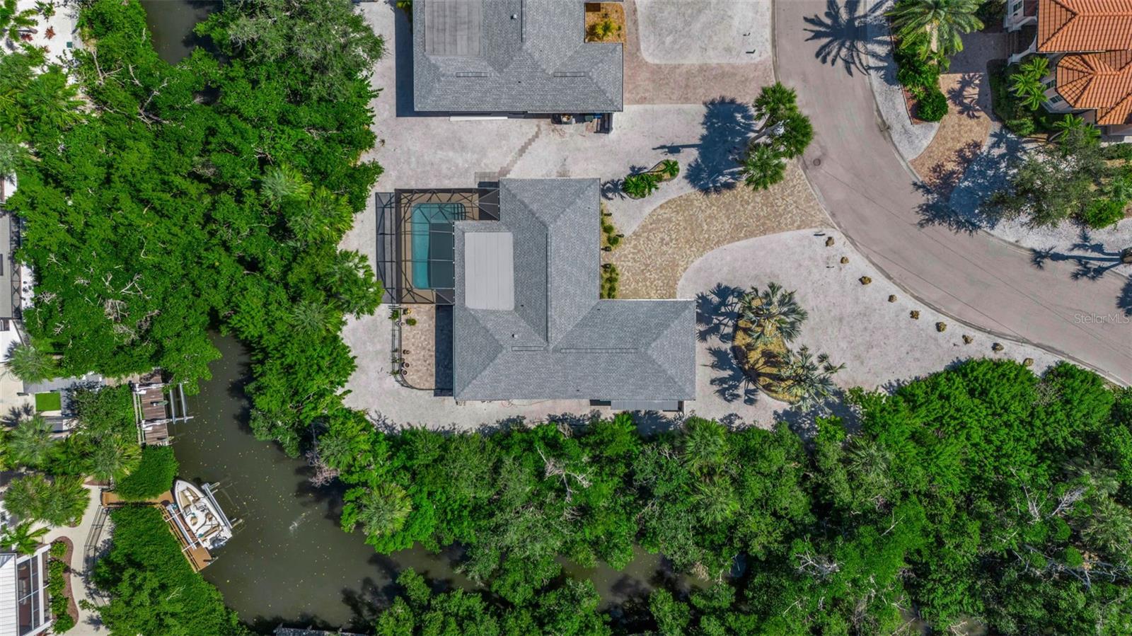 307 AVENIDA DE PARADISIO